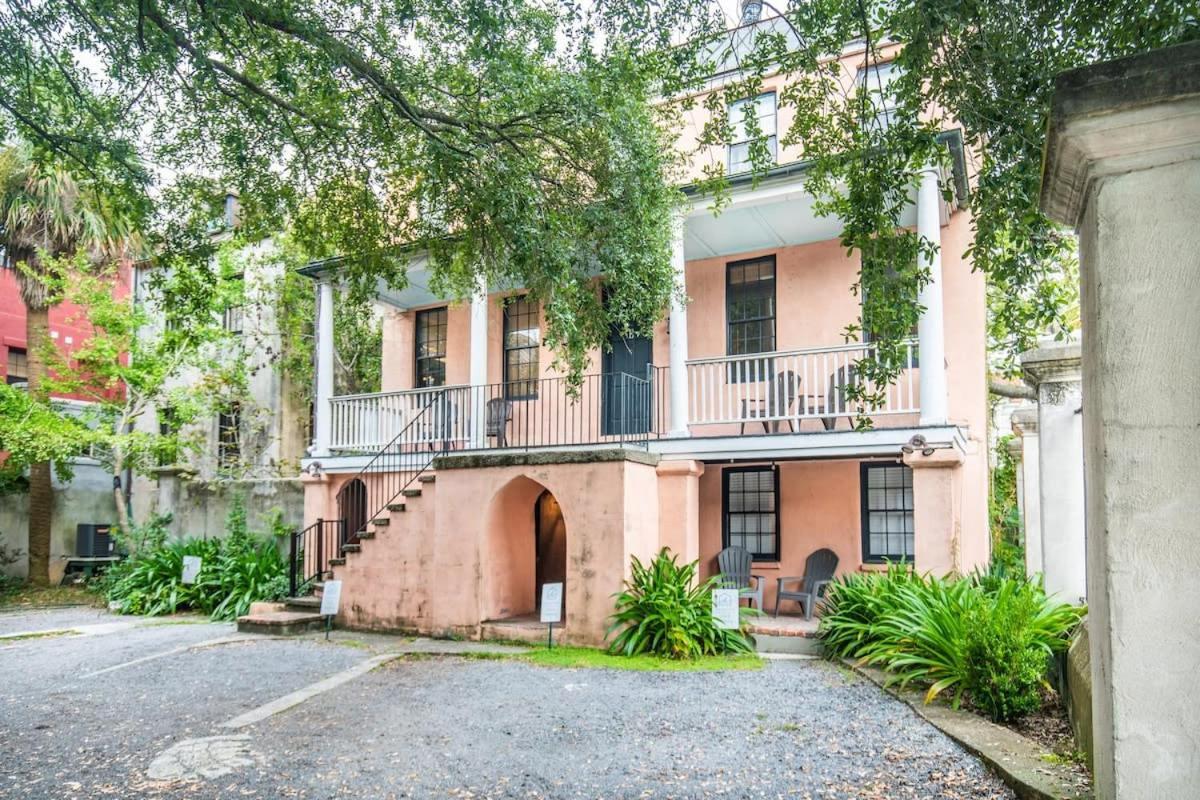 Revitalized Historical Southern Residence チャールストン エクステリア 写真